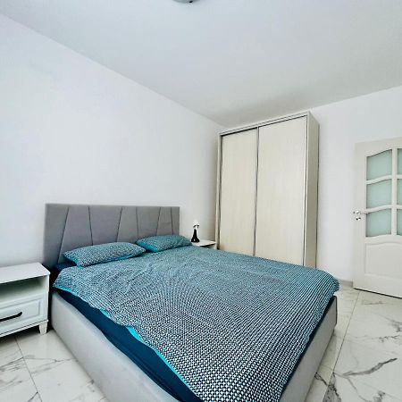Апартаменти Altheda Living White House 29F-2 Сучава Екстер'єр фото